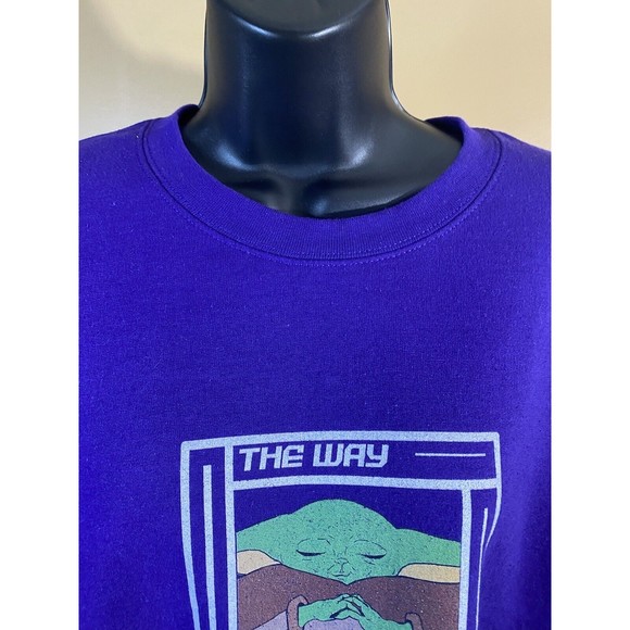 Star Wars Yoda Print Gildan Purple Pullover Sweatshirt Size XL - Picture 10 of 16